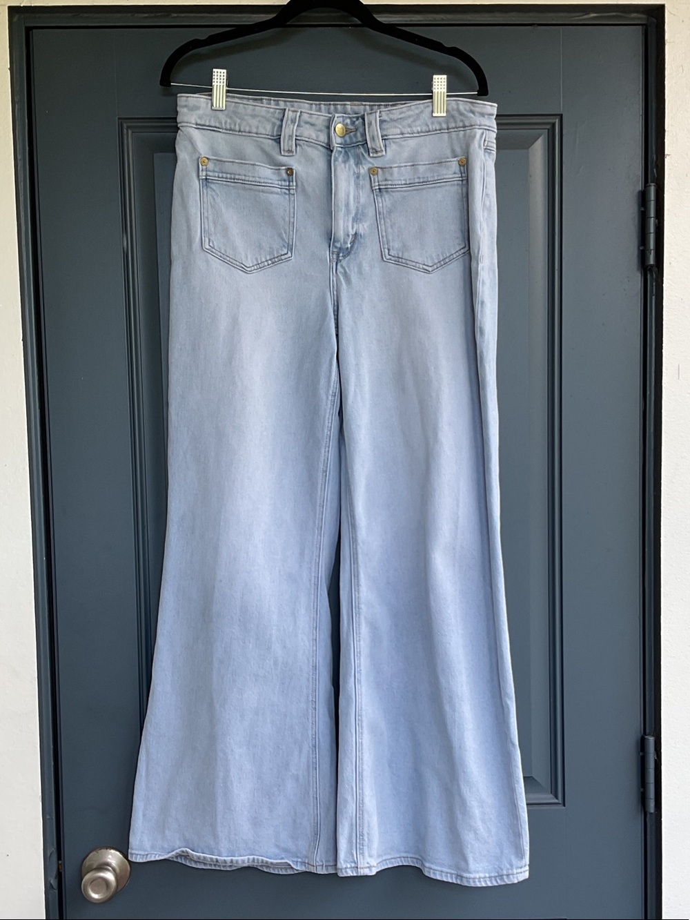 American Eagle Outfitters Light Blue Wide-Leg Jeans, Size 10